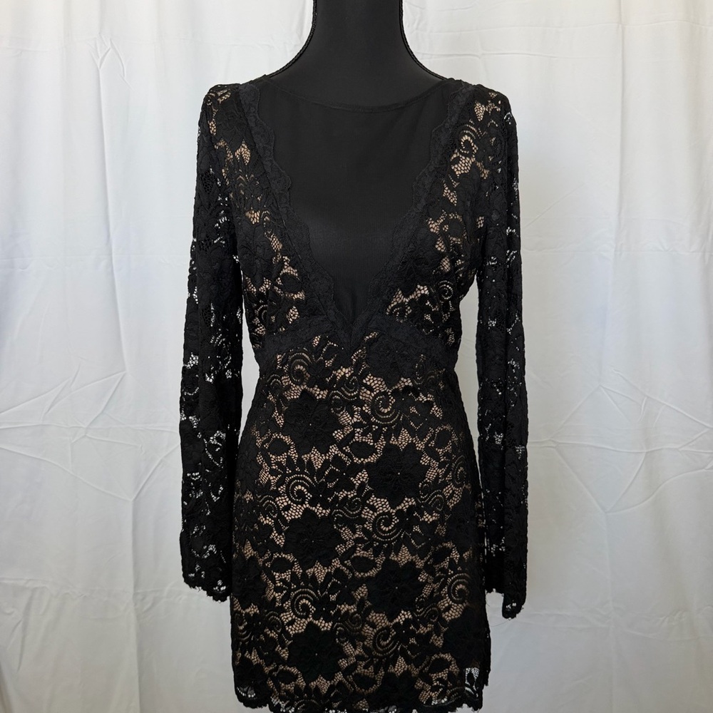 bebe Black Lace Long Sleeve Dress